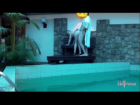 ❤️ Boss invita a cameriera à a piscina, ma ùn pudia resiste à un caldu ❤ Sessu di qualità à co.mrvideospornogratis.ru